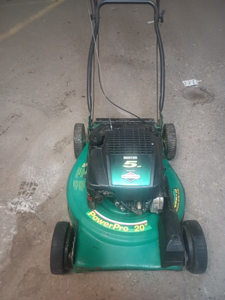 Self Propelled Lawn Mower Works Great Free Delivery!