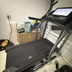 Treadmill Commercial X22i