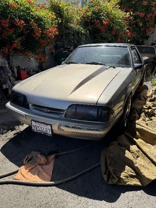 1989 Ford Mustang