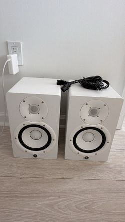 Yamaha HS7 6.5 inch Powered Studio Monitor Pair - White