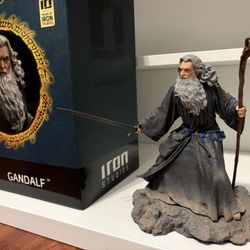 Iron Studios Lord of the Rings Gandalf 1:10 scale statue