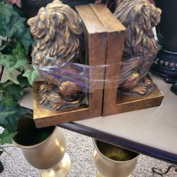 Decorations Different Prices 