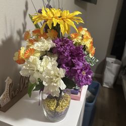 Artificial flower center piece arrangements 