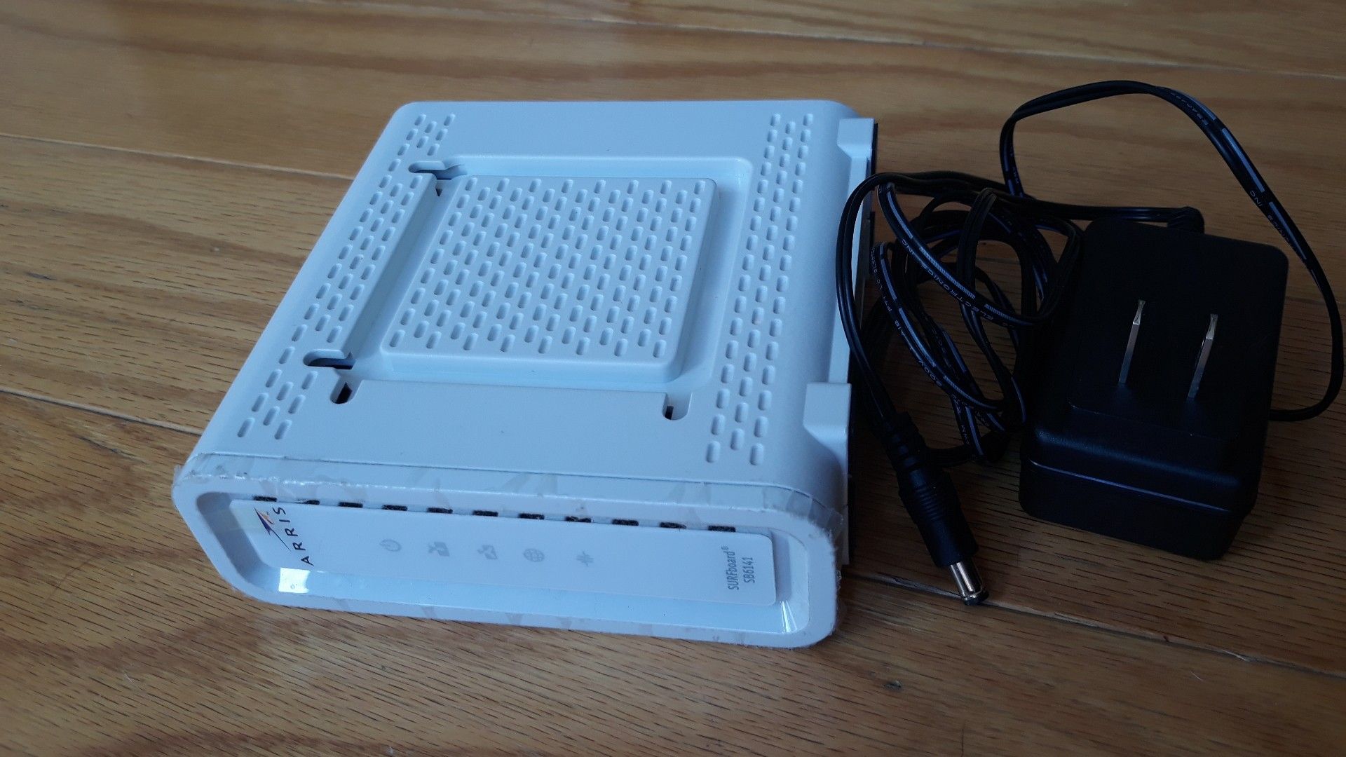 Modem Arris sb6141, very good condition