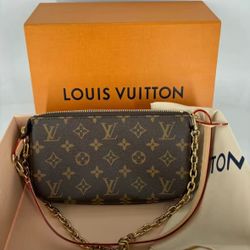 Pochette Shoulder Bag
