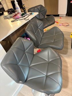 Bar stool
