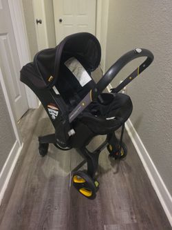 Doona stroller /carseat & base