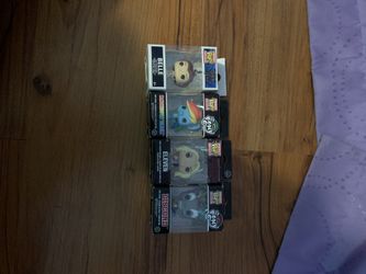 Four miscellaneous funko pop figures keychains