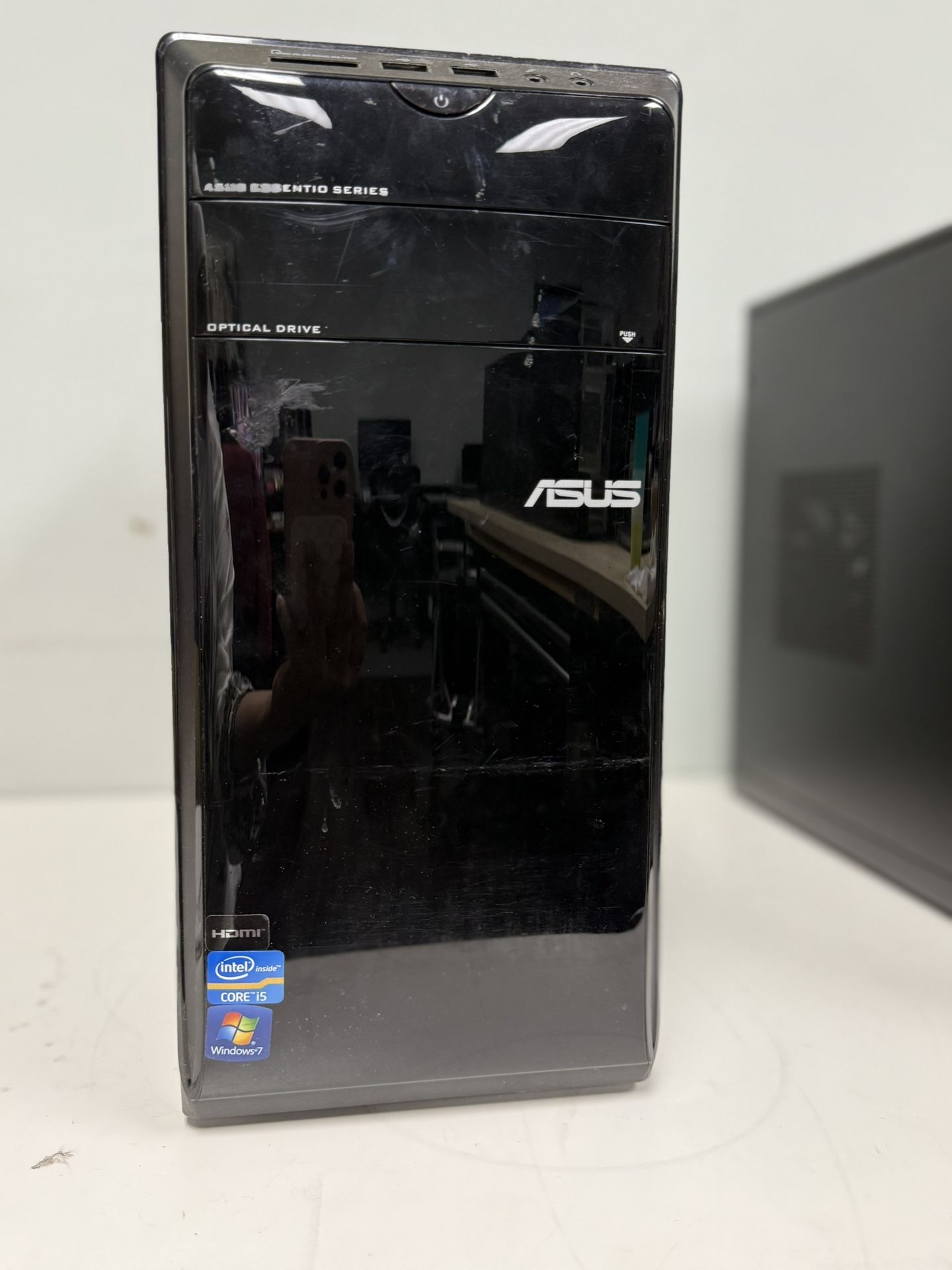 ASUS Computer Tower Intel (R) Core (TM)