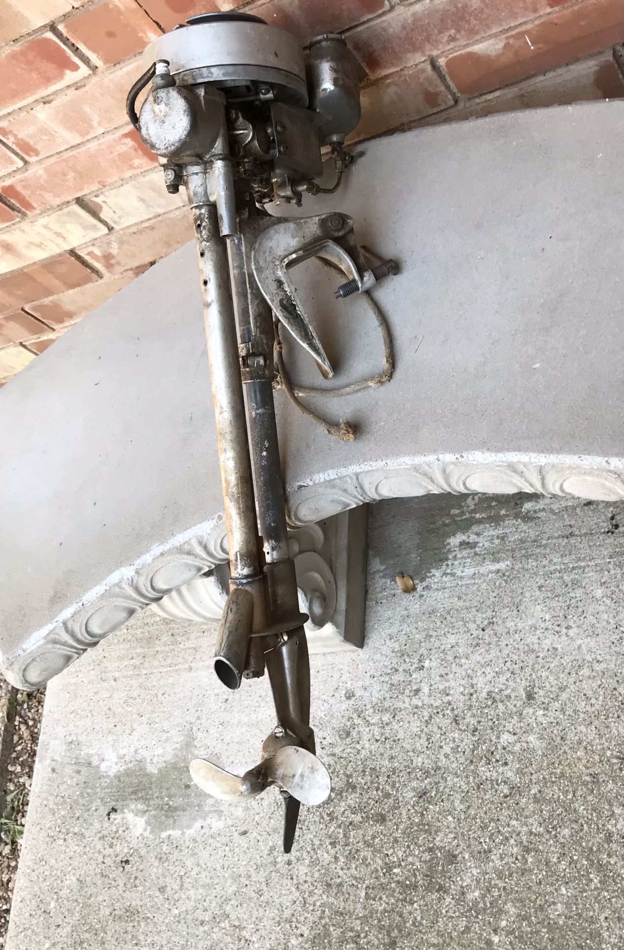 Vintage Sea King Boat Motor (Not Running) for Sale in Arlington, TX OfferUp