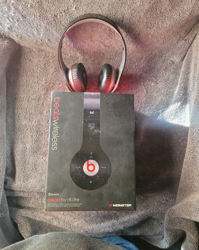 Beats wireless Bluetooth New open block