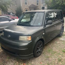 2005 Toyota Scion xB