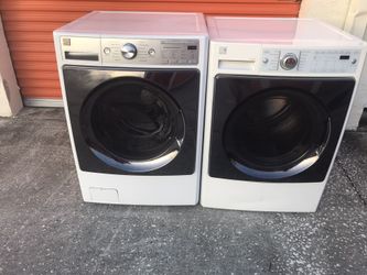Kenmore washer and dryer electric set