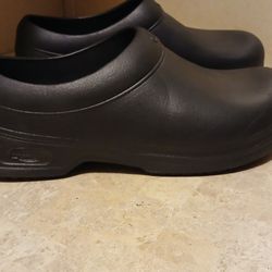 Men's Shoes - Size 13