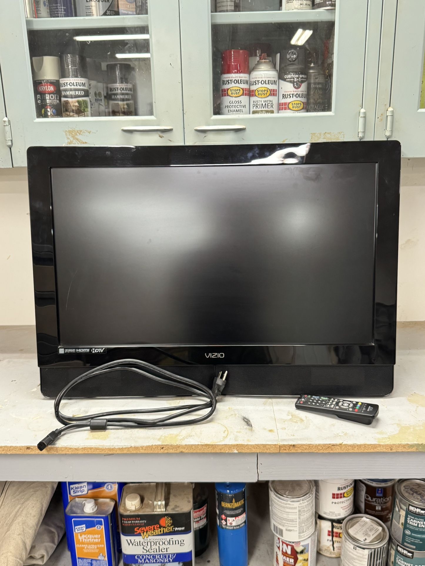 Vizio 32” VW32L HDTV40A – No Stand, Includes Remote & Power Cord – Works Great