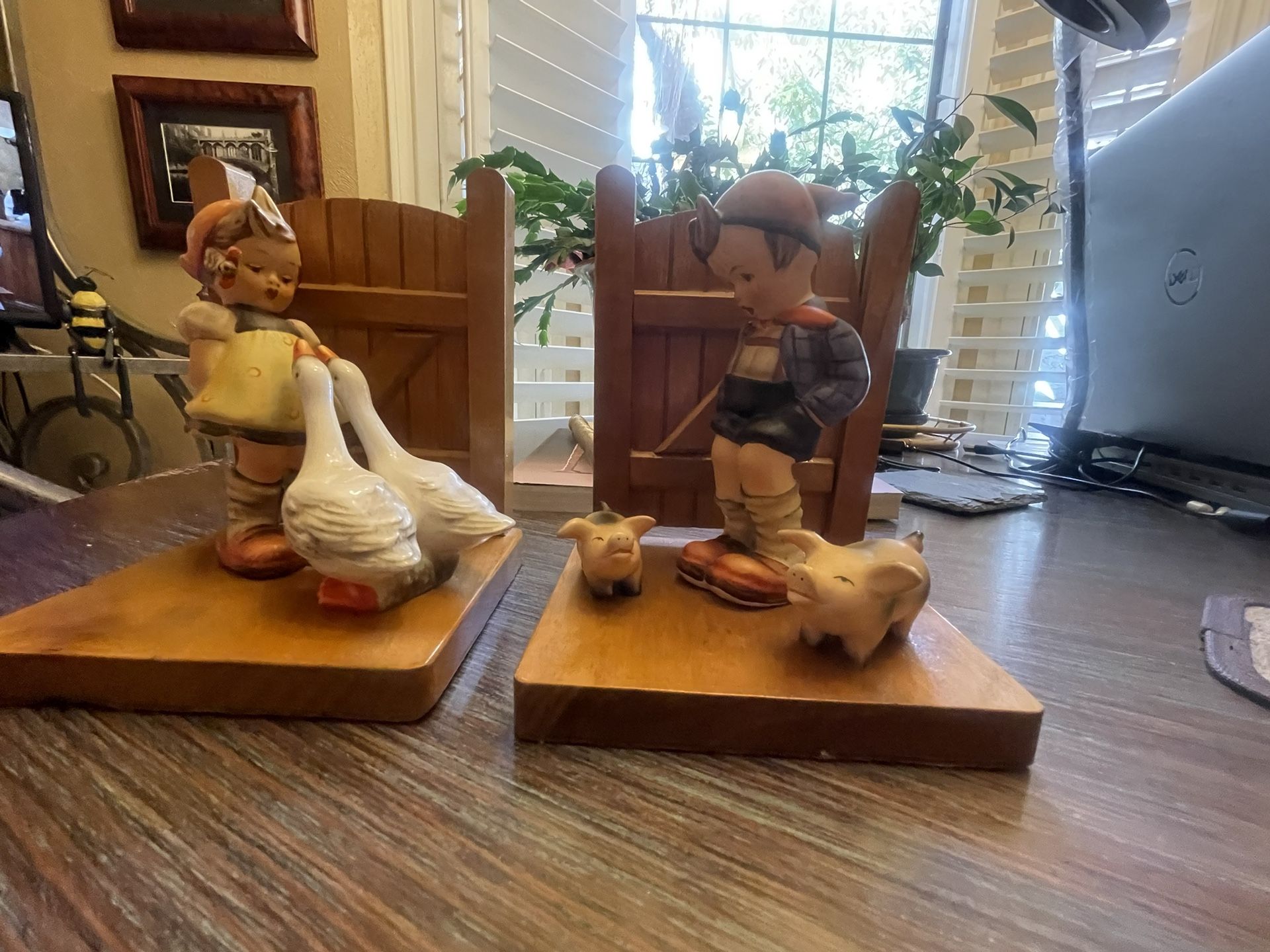 Hummel Bookends