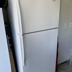 FREE REFRIGERATOR 