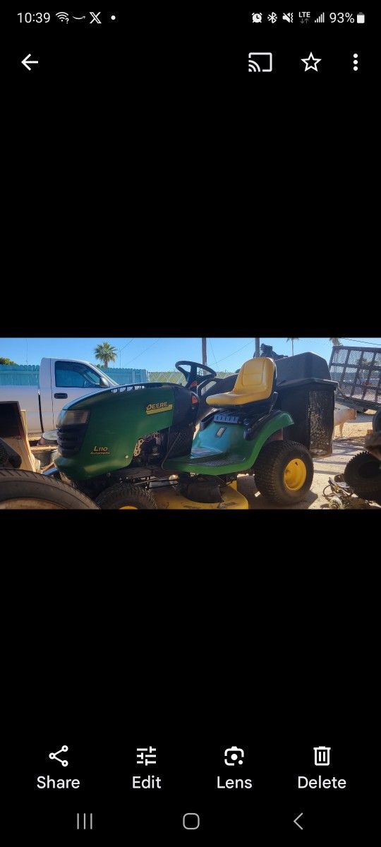 John Deere Lawn Lawn Tractor L110