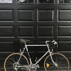 Older Bicycle Fuji Sports’12 Road Bike 