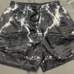 Men’s YoungLA Reversible Lightning Shorts - Size Small