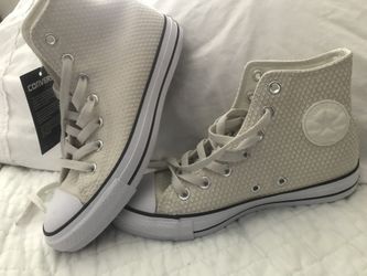 High top Converse (size 7 wm)