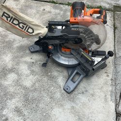 Sierra Ingletadora  10” Balde