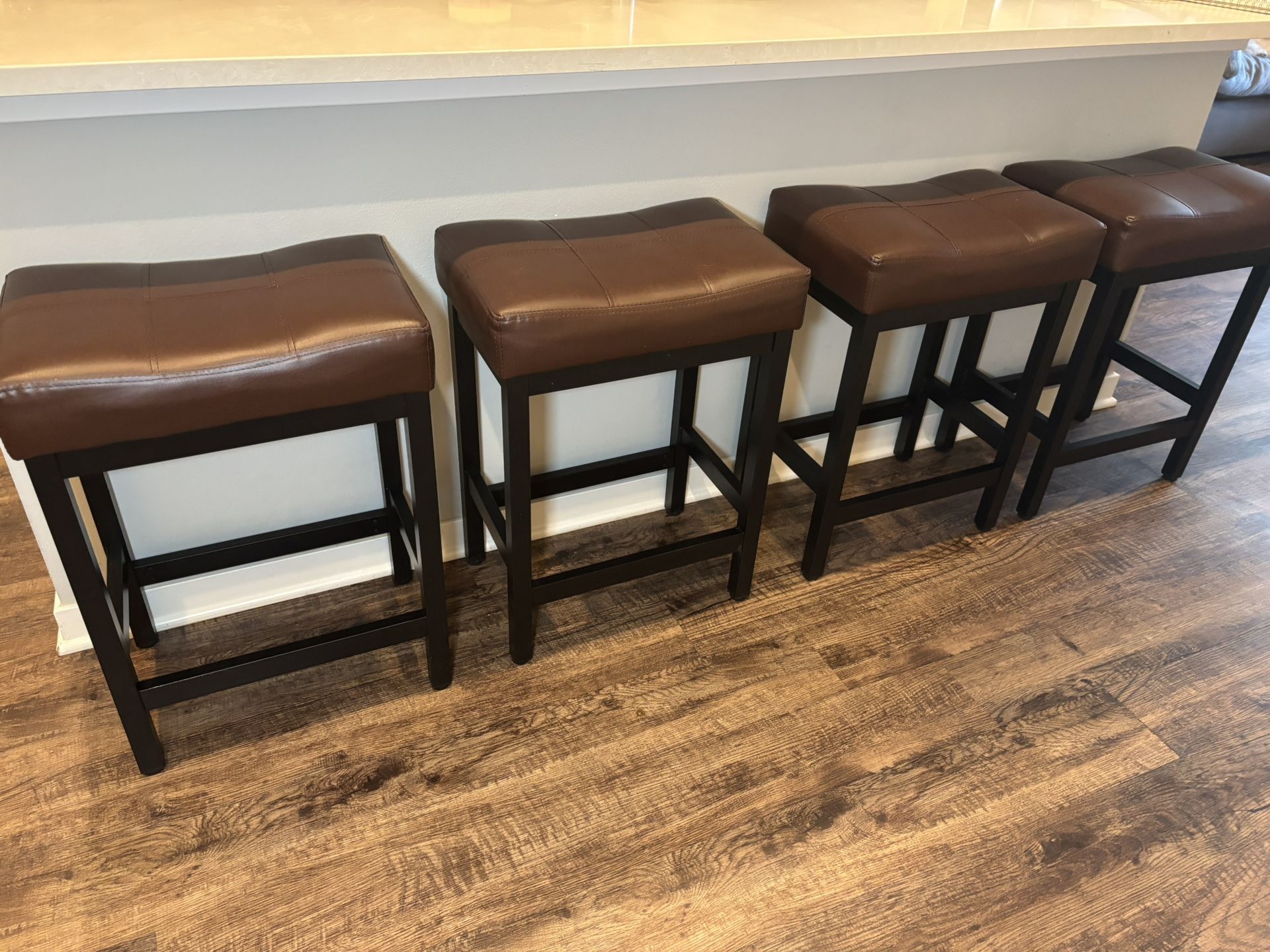 Bar Stools Set
