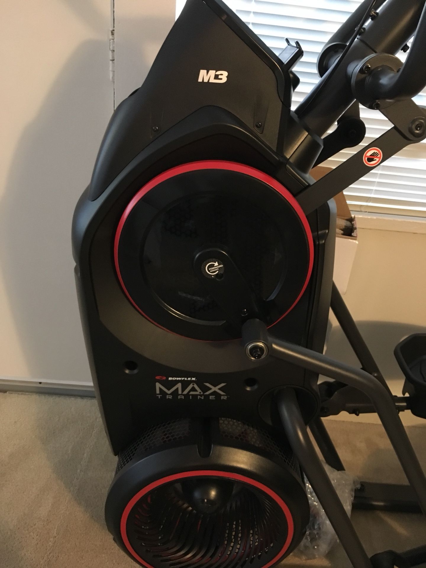 Bowflex max trainer m3 excellent condition ( like new) come whit a mat