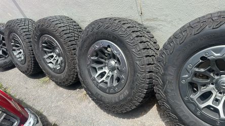 Ram TRX RHO beadlock wheels 18"