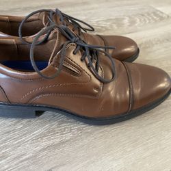 Men’s Brown Leather Dress Shoes Size 9