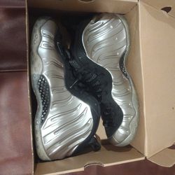Foamposites Silver And Black
