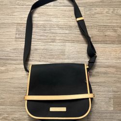 Dooney And Bourke Messenger Bag