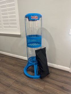 Giant KerPlunk Game – Missing some balls.