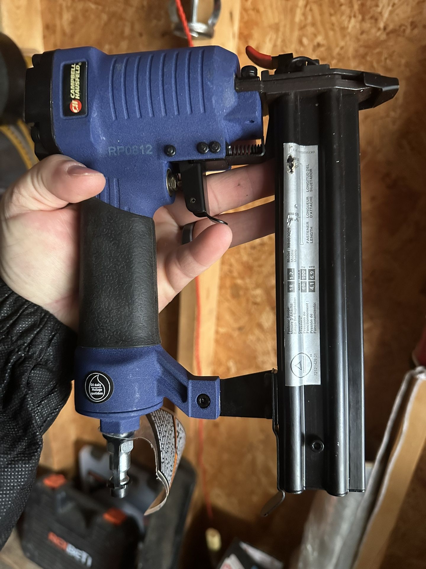 18 Ga Brad Nailer