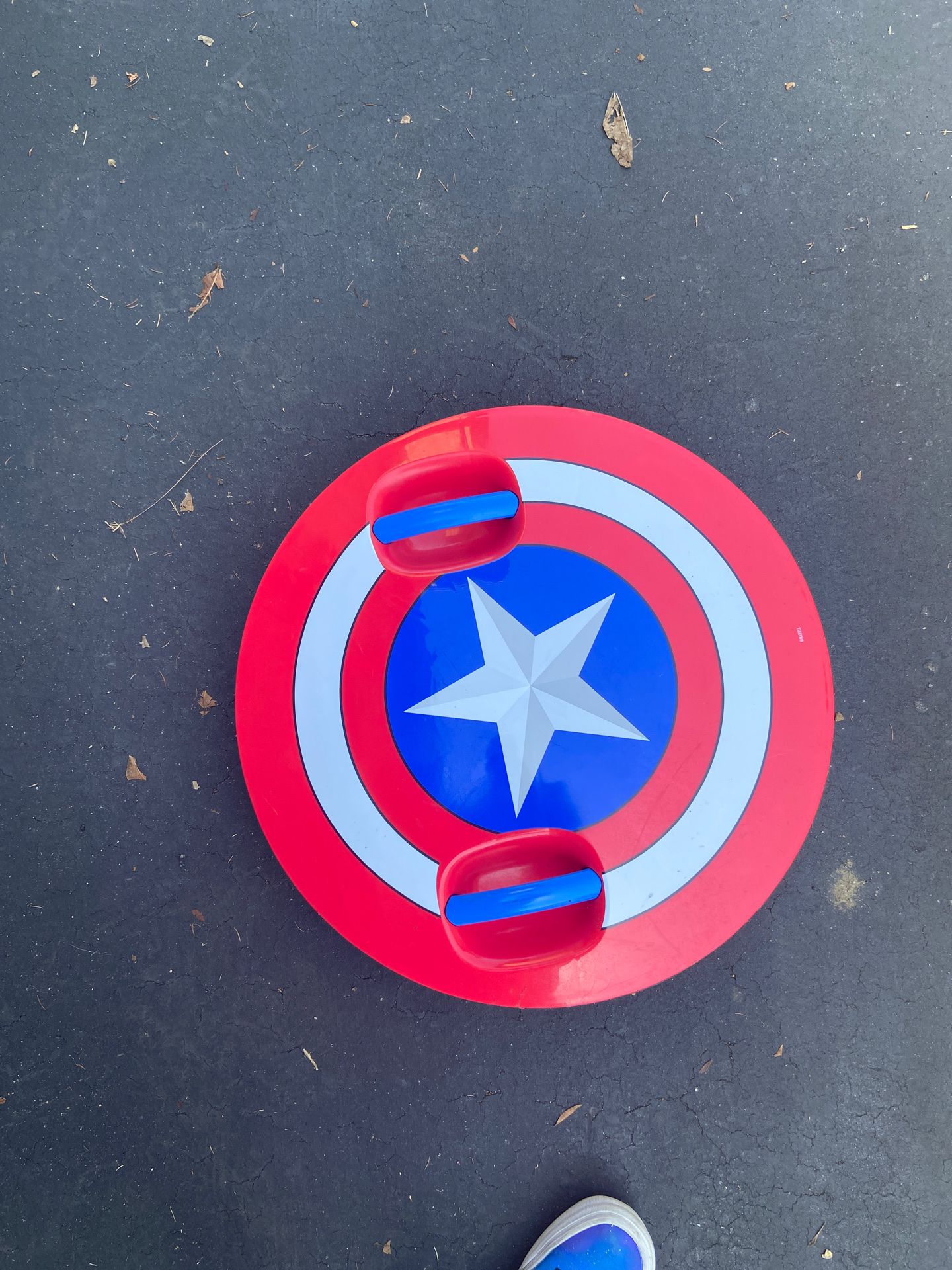 Captain America shield with wheels