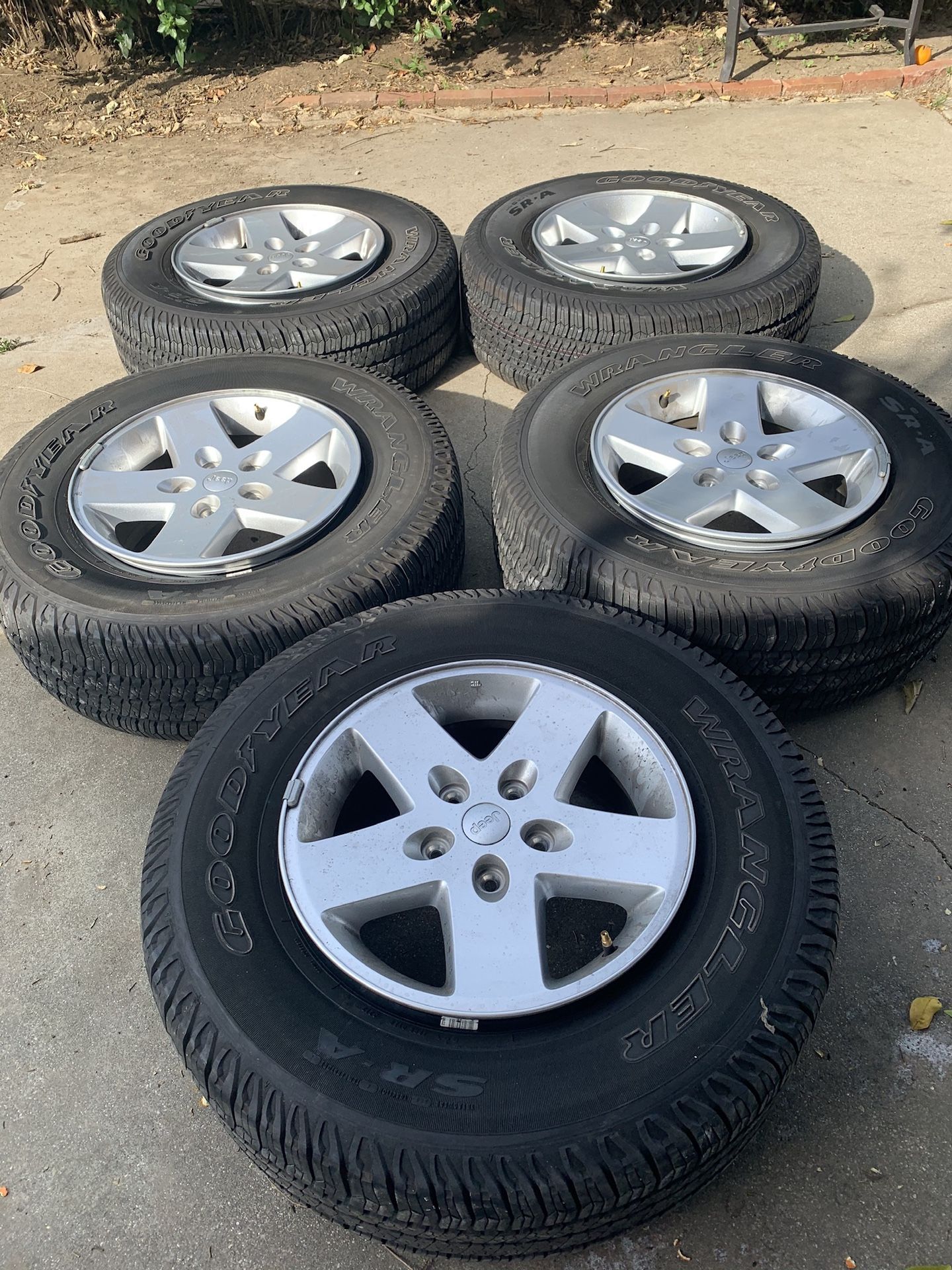 Jeep Wrangler Stock Wheels and Tires