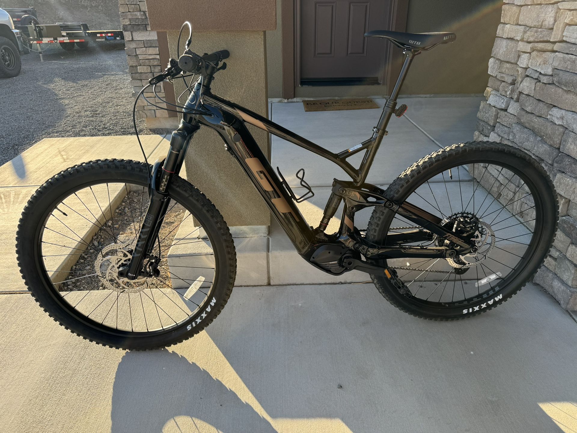 GT eFORCE AMP+