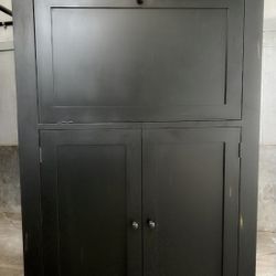 Bar / Wine Cabinet