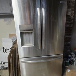 2022 Frigidaire Stainless Steel French Door Refrigerator - FRFS2823AS