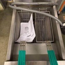 FRYMASTER MODEL SR14ESD 60HZ 2 WIRE. RETAILS NEW FOR $1731