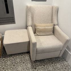 Chair & Ottoman Set 