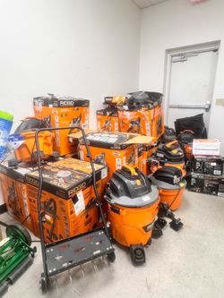 Multiple shop vacs for sale !!