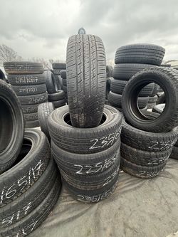 Used set Continental 235/65/17 Control Contact tour A/S plus