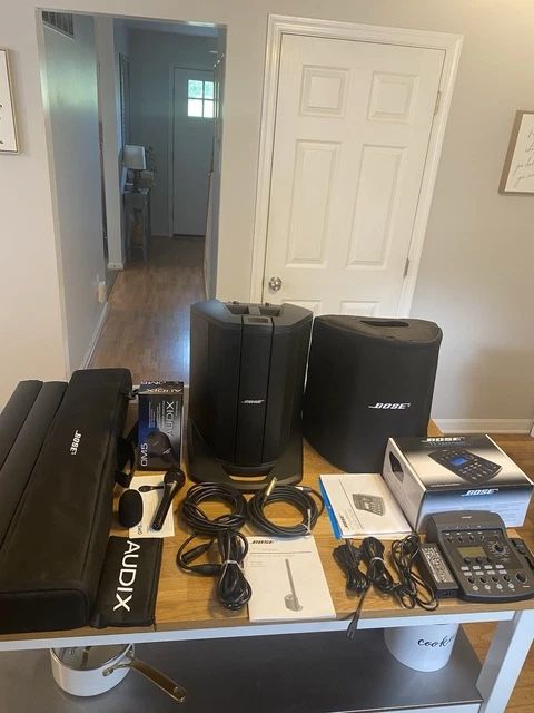 Bose L1 Compact Portable Line Array Bose T 1 Tone Match, OM5 Mic Extension Stand
