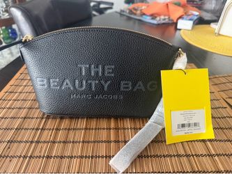Marc Jacobs The Leather Beauty Bag - Black 2R4SCP003S02-001