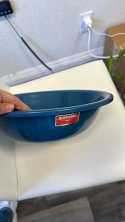 Plastic containers