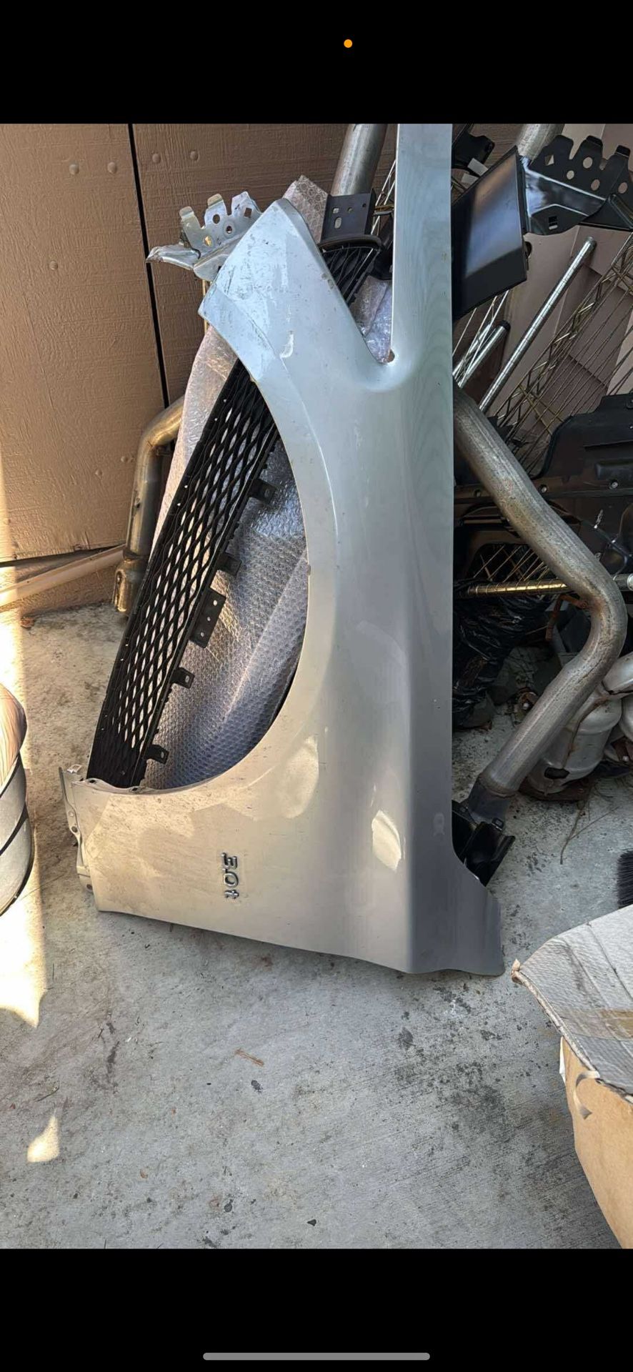 2018 Q50 Grill And Fenders Driver Side Fender Painted With A Small Bent Passenger Side Unpainted Black