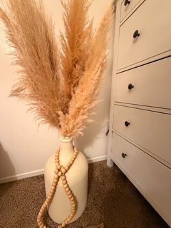 Floor vase/ pampas