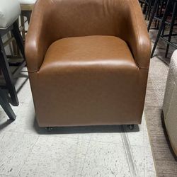 ❤️‍🔥 Modern Barrel Dining Chair with Rolling Casters