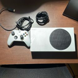 Xbox Series S (Pick Up Only)